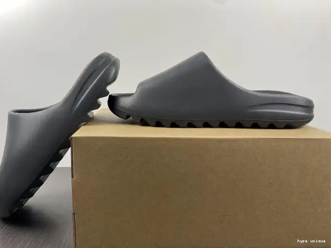 hype Onyx Slide Adidas Yeezy HQ6448 0324